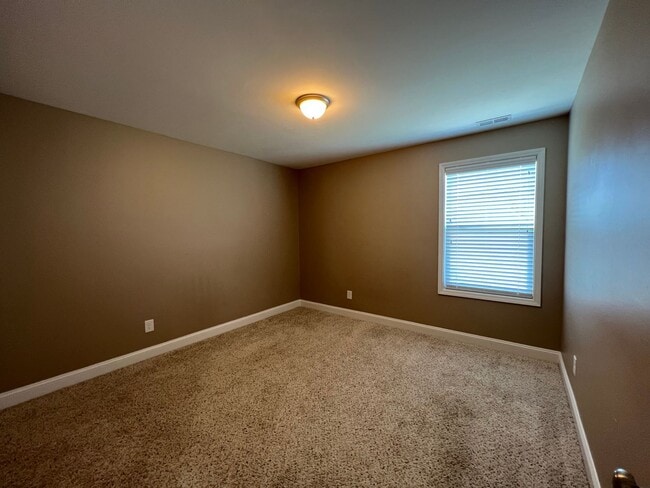 Building Photo - 1031 Liberty Ln