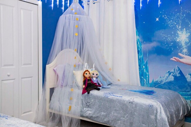 Building Photo - 2713 Bookmark Dr