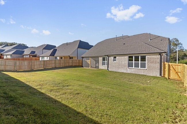 Building Photo - 531 Laurel Pk Dr