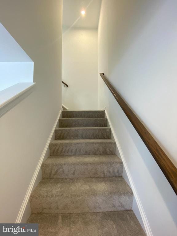 Building Photo - 37 Abigail St