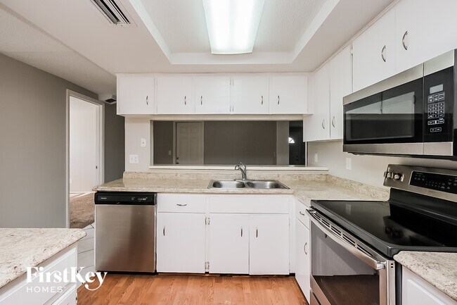 Building Photo - 3243 Allandale Dr