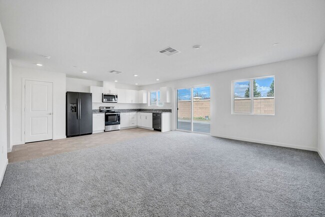 Building Photo - 7725 Forestdale Wy