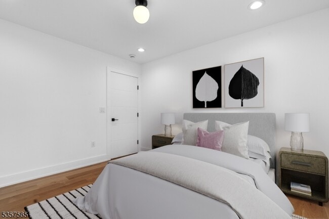 Building Photo - 148 Great Hills Rd