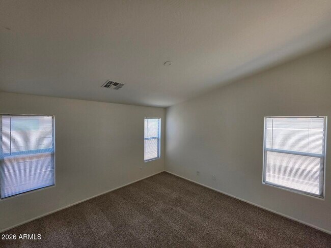 Building Photo - 5532 W Southgate Ave