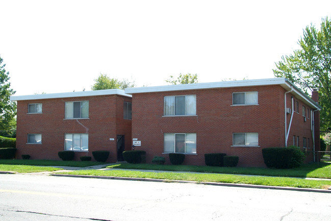 Building Photo - Merlin Apartments
