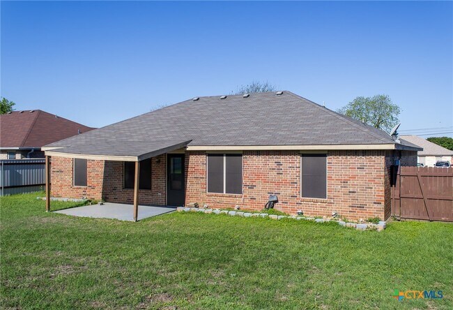 Building Photo - 4406 Bowles Dr