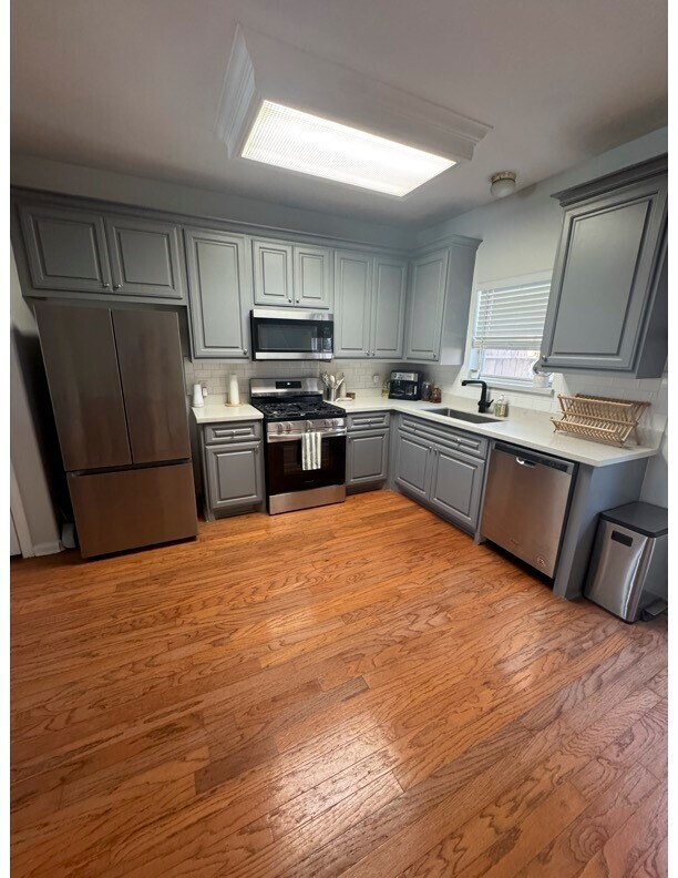 Building Photo - 218 Plaza Del Sol Park