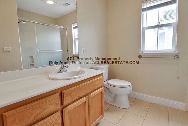 Building Photo - 1186 Cherrybrooke Commons