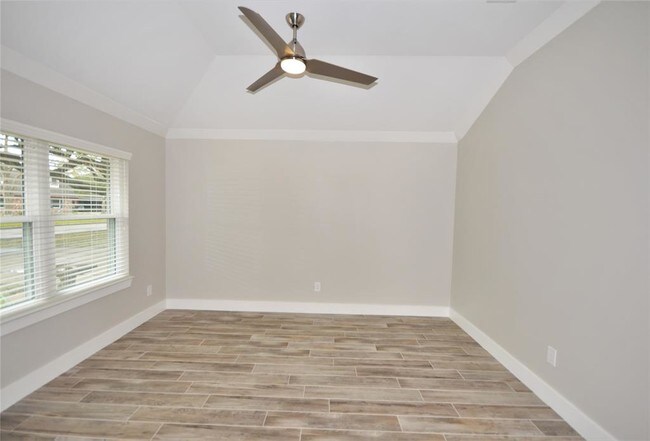 Building Photo - 3515 Linwood St