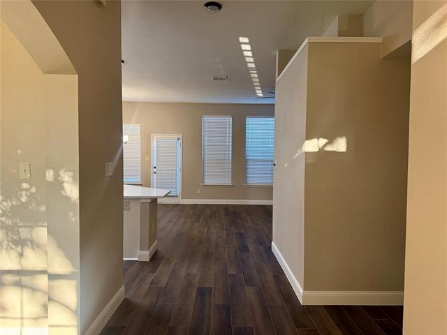 Building Photo - 2113 Fountain Dr