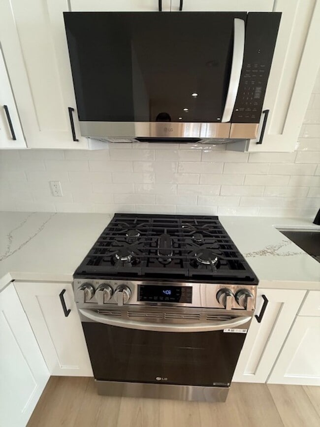 Building Photo - BRAND NEW 2 BEDROOM / 1 BATHROOM ADU READY TO BE MOVED IN