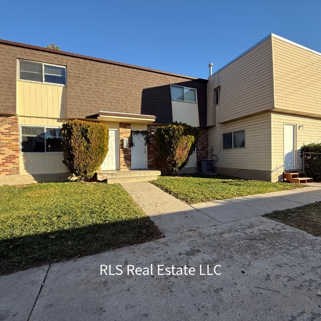 Building Photo - 1495 E 8600 S