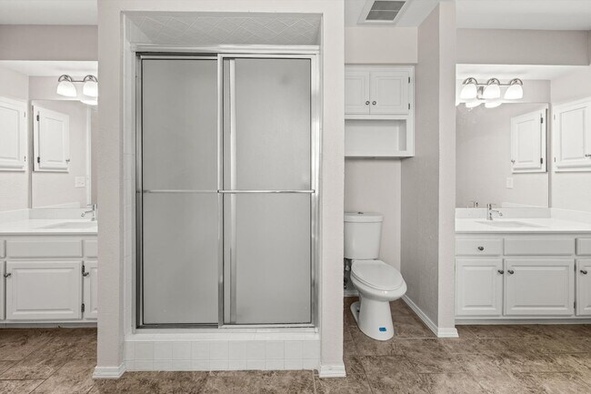 Building Photo - Two reasons to stop scrolling: the schools and the bathrooms. 3/2/2 Home in Putnam City Northaven...
