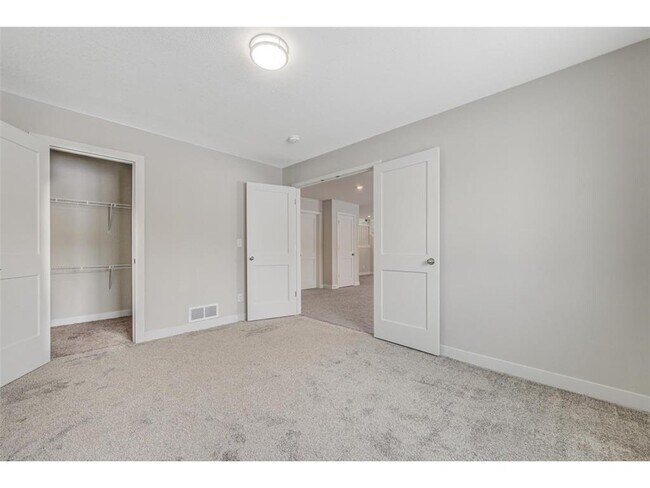 Building Photo - 1731 Riverside Dr