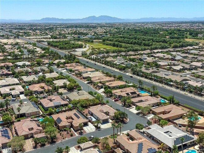 Building Photo - 7286 Mt Kearsarge St