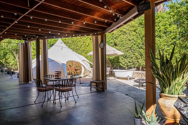 Building Photo - 79120 Canterra Dr