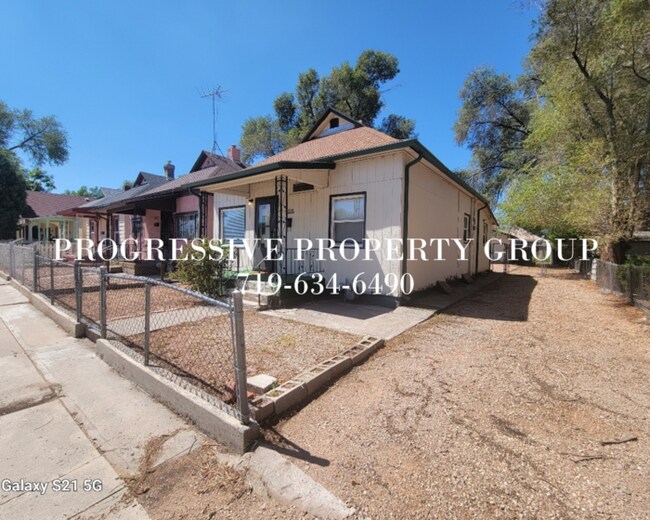 Building Photo - 1515 E Orman Ave