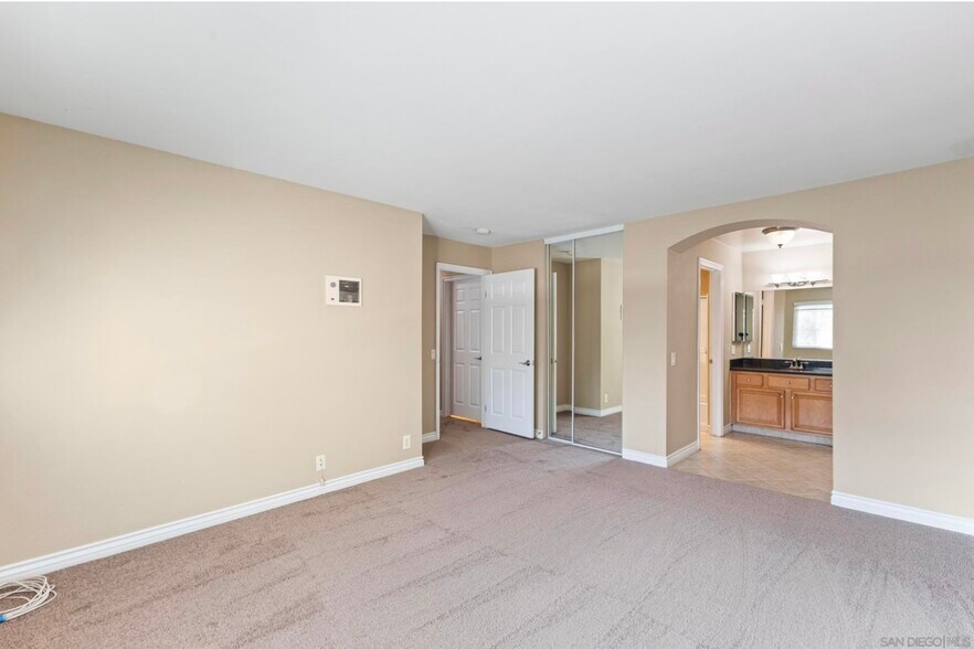 Building Photo - 9949 Erma Rd