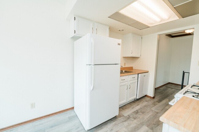 Building Photo - 3320 Randolph Pl
