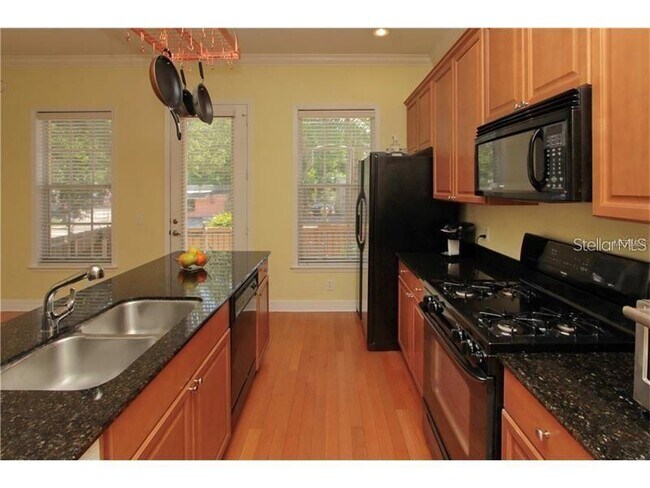 Building Photo - 2902 Hansen Manor Ln