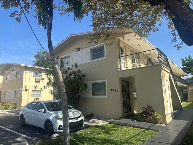 Primary Photo - 1018 NW 2nd St