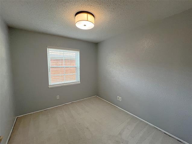 Building Photo - 804 Wateka Way