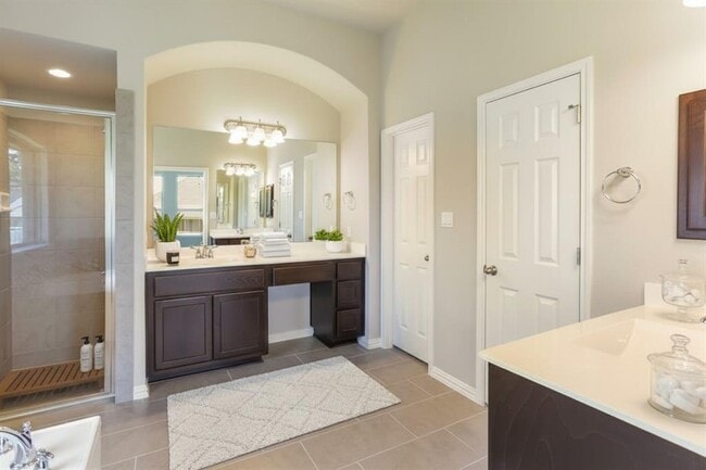 Building Photo - 142 Venice Cove