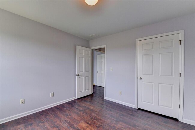 Building Photo - 831 New Liberty Way