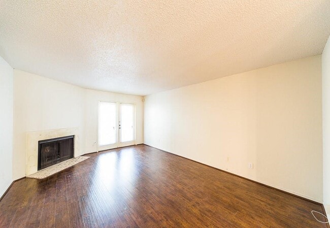 Building Photo - Apartment for Rent