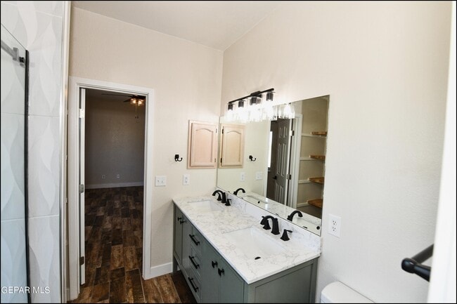 Building Photo - 3413 Tea Rose Pl