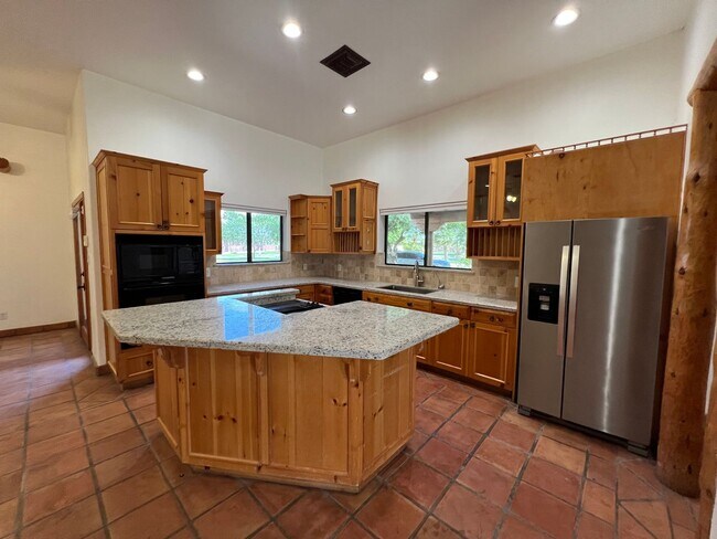 Building Photo - UNIQUE HOME ON ACREAGE!
