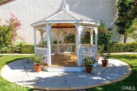 Building Photo - 4648 Park Granada