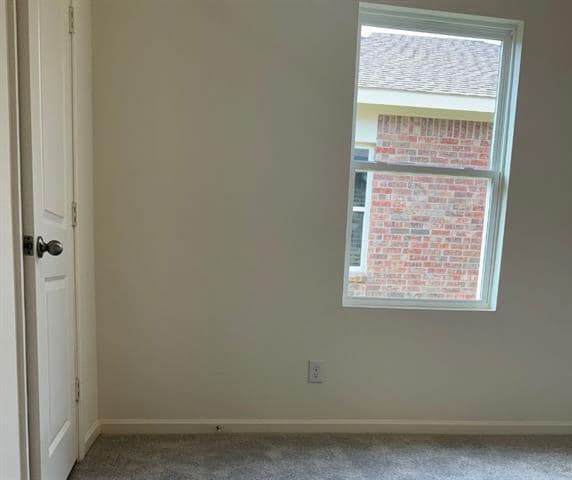 Building Photo - 5948 Sahara Dr