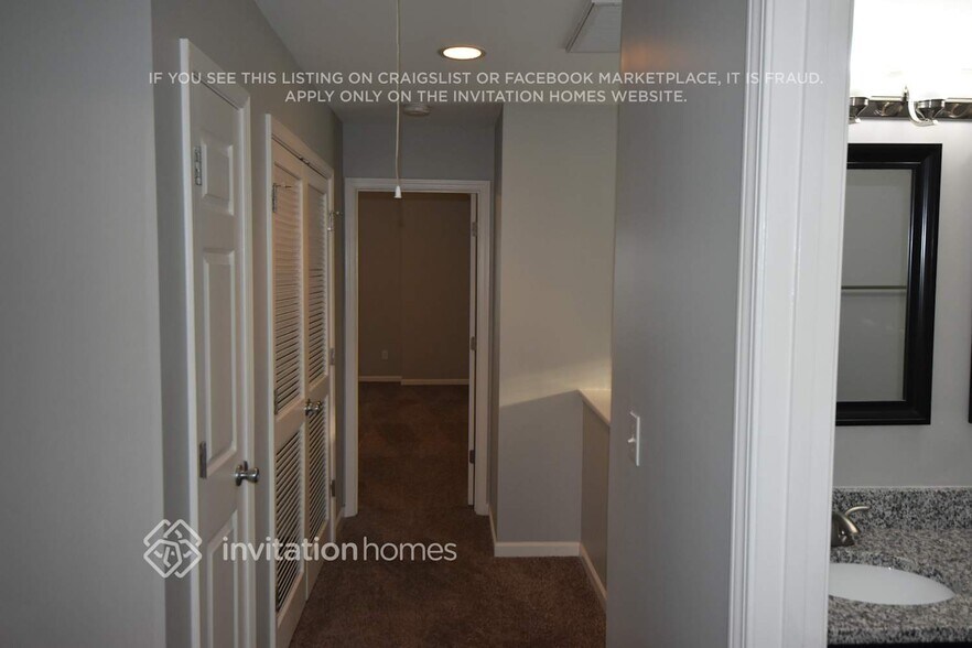 Building Photo - 737 Willow Bay Dr