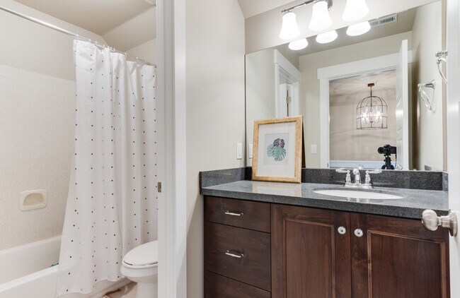 Building Photo - Mapleton Home