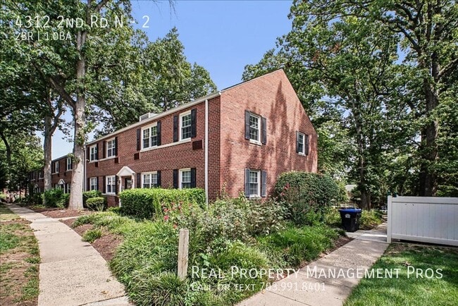 Building Photo - 4312 2nd Rd N