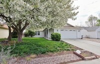 Building Photo - Clean & Move-In Ready Single-Level Home