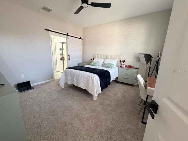 Building Photo - 2293 Treasure Hill St