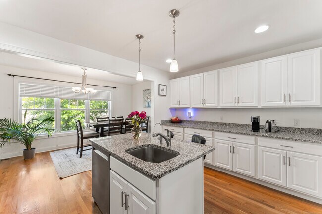 Building Photo - 403 Copper Square Dr