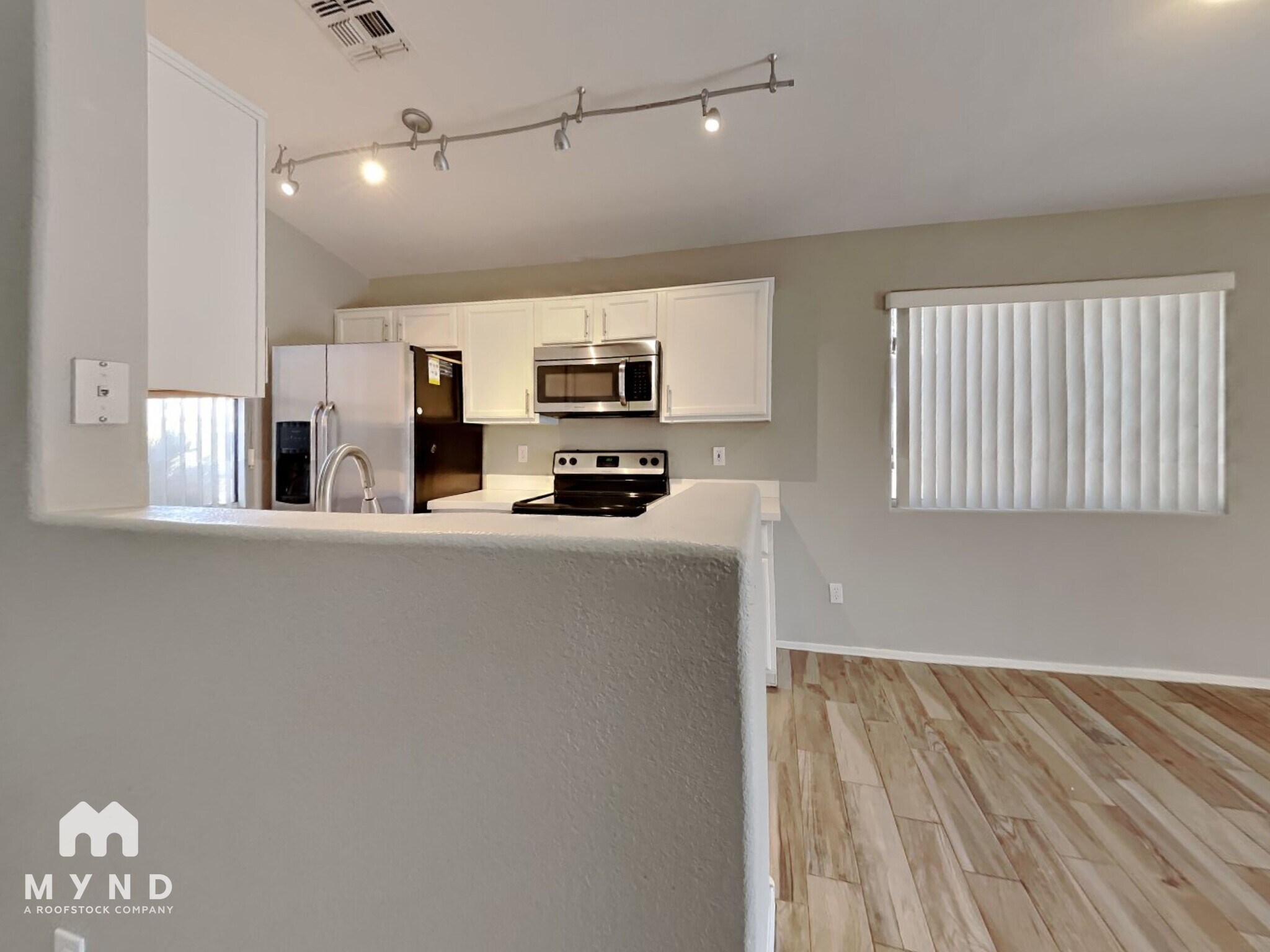 Building Photo - 13583 W Saguaro Ln