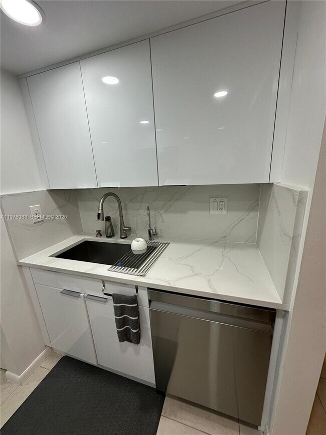 Building Photo - 7401 NW 16th St