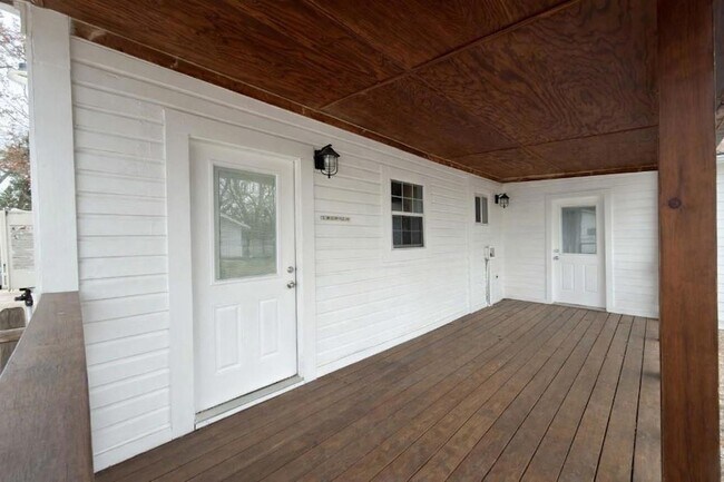 Building Photo - 4611 Milburn Ln
