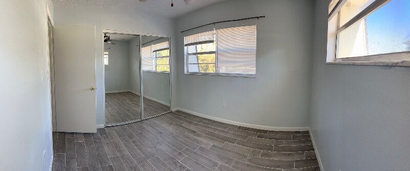 Building Photo - 2550 SE 15th Ave