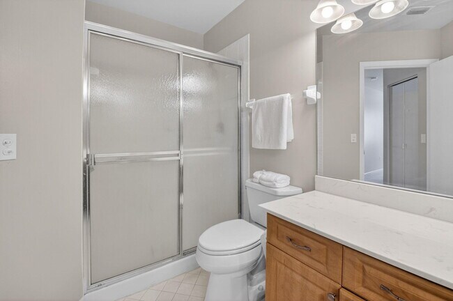 Building Photo - 5155 Europa Dr