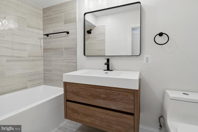 Building Photo - 1232 Trinidad Ave NE