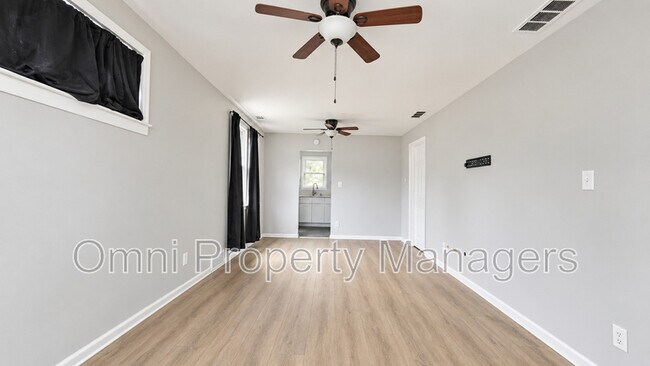 Building Photo - 8037 Chalmers Ave