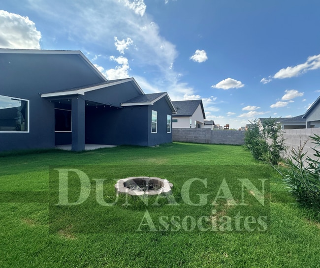 Building Photo - !!!! PRICE REDUCED !!! New 3 bedroom, 2 bath home in KT subdivision