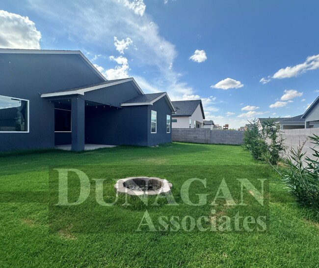 Building Photo - New 3 bedroom, 2 bath home in KT subdivision