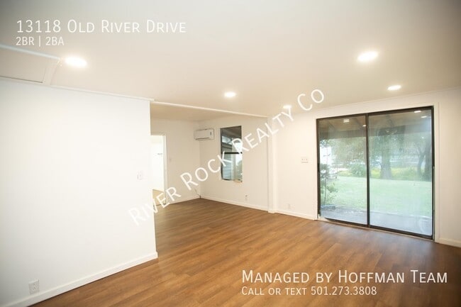 Building Photo - 13118 Old River Dr