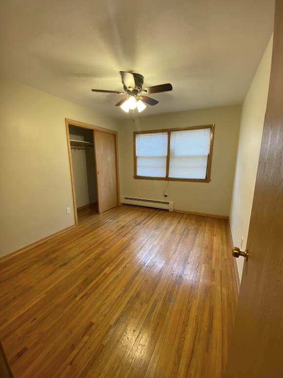 Building Photo - 1211-11 1/2 11 1/2 St N